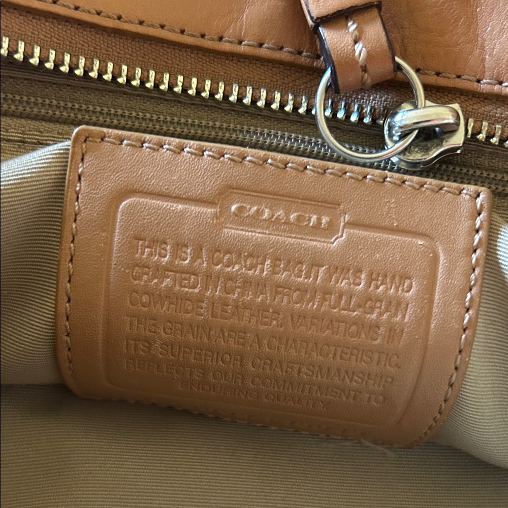 Coach Tan and Cream Leather Handbag - Picture 3 of 5